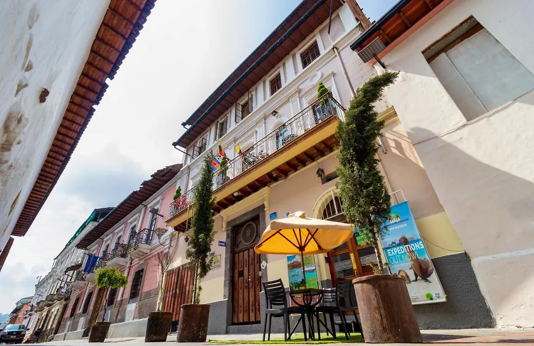 Friends Hotel & Rooftop - Historic Center & Museums-1